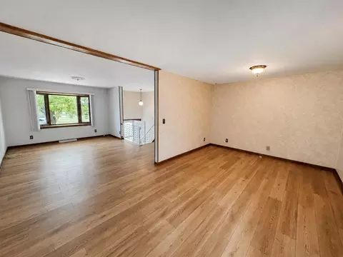 Living - 437 E 11th St, Pecatonica, IL 61063 photo 6 of 8