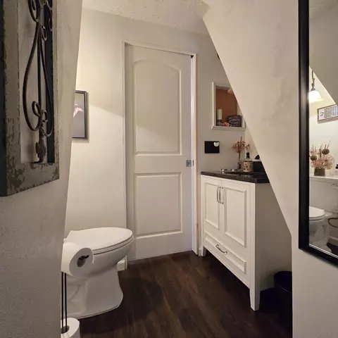 Bath - 712 Westmore Rd, Davis, IL 61019 photo 3 of 3