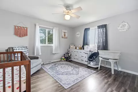 Bedroom - 648 Alamo Dr, Freeport, IL 61032 photo 1 of 2