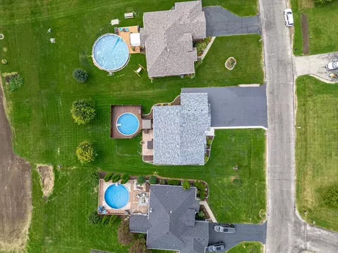 View/Area - 1702 Lorimar Dr, Durand, IL 61024 photo 3 of 7