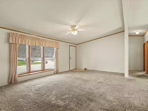 Living - 2134 Iris Ave, Belvidere, IL 61008 photo 3 of 3