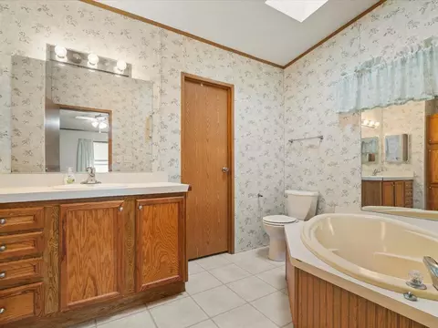 2134 Iris Ave, Belvidere, IL 61008 photo 17