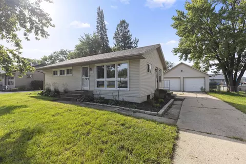 1115 Copper Dr, Machesney Park, IL 61115