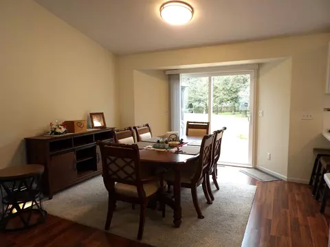 Dining - 538 Sandra Cir, Freeport, IL 61032 photo 1 of 2