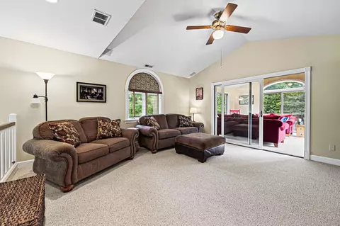 Living - 44 E Point Dr, Galena, IL 61036 photo 5 of 5
