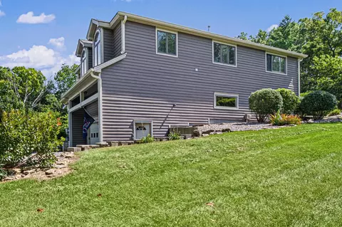 Exterior - 44 E Point Dr, Galena, IL 61036 photo 8 of 11