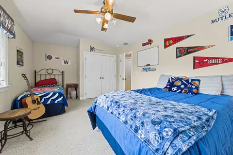 Bedroom - 44 E Point Dr, Galena, IL 61036 photo 5 of 8