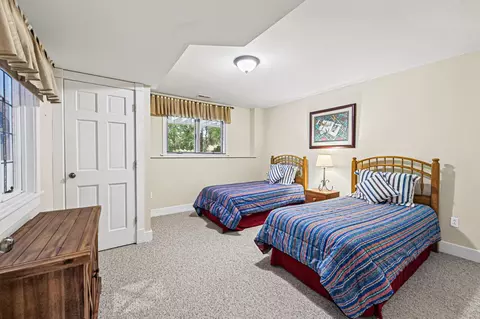 Bedroom - 44 E Point Dr, Galena, IL 61036 photo 7 of 8