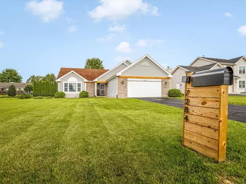 7284 Thomas Dr, Loves Park, IL 61111