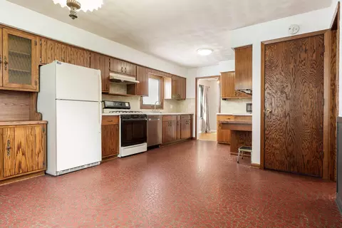 Kitchen - 1507 Gorham Pl, Rockford, IL 61107 photo 1 of 7
