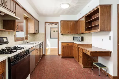 Kitchen - 1507 Gorham Pl, Rockford, IL 61107 photo 7 of 7