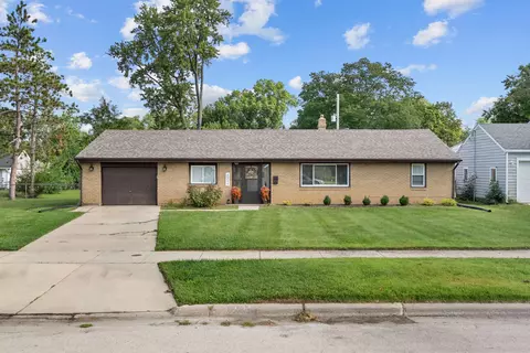 2221 Sharon Ave, Rockford, IL 61103