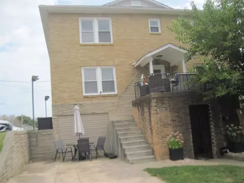 616 Chartres St, Lasalle, IL 61301