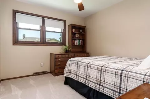 Bedroom - 12632 N Gate Rd, Roscoe, IL 61073 photo 4 of 9
