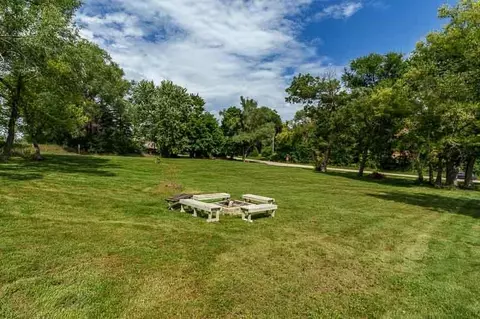 Exterior - 12632 N Gate Rd, Roscoe, IL 61073 photo 10 of 10