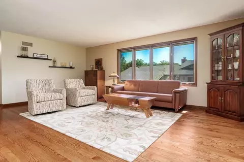 Living - 12632 N Gate Rd, Roscoe, IL 61073 photo 1 of 4