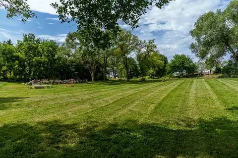 Exterior - 12632 N Gate Rd, Roscoe, IL 61073 photo 5 of 10