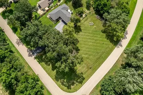 View/Area - 12632 N Gate Rd, Roscoe, IL 61073 photo 9 of 10