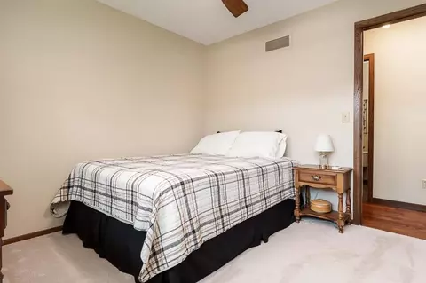 Bedroom - 12632 N Gate Rd, Roscoe, IL 61073 photo 5 of 9