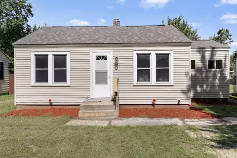 332 Gilbert Ter, Machesney Park, IL 61115