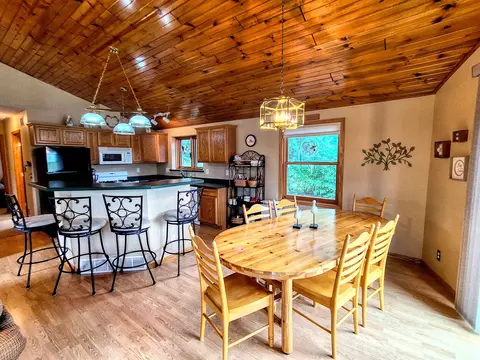 Dining - 4-23 R Grandview, Lanark, IL 61046 photo 1 of 2