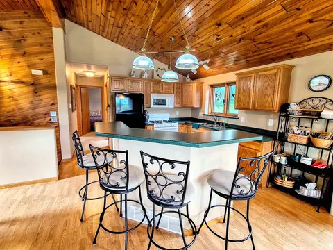 Kitchen - 4-23 R Grandview, Lanark, IL 61046 photo 2 of 3