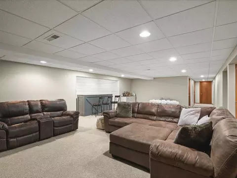 Living - 6783 N Summit Dr, Byron, IL 61010 photo 4 of 4