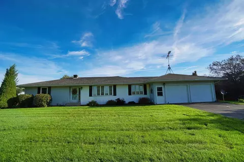 325 Il Rte 78, Stockton, IL 61085