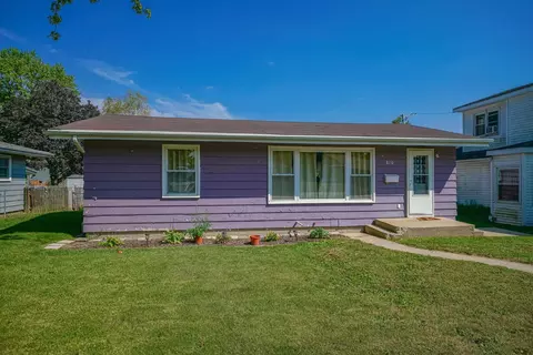 810 S Congress, Polo, IL 61064