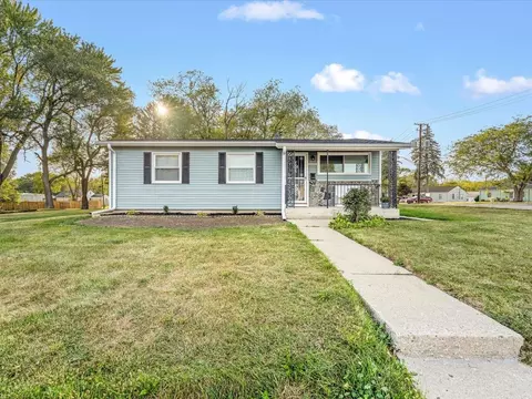 2205 Clover Ave, Rockford, IL 61102