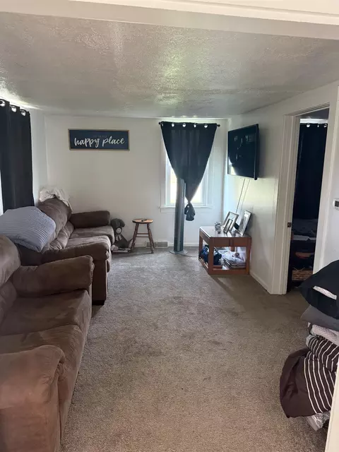 240 E Blackhawk Dr, Byron, IL 61010 photo 7