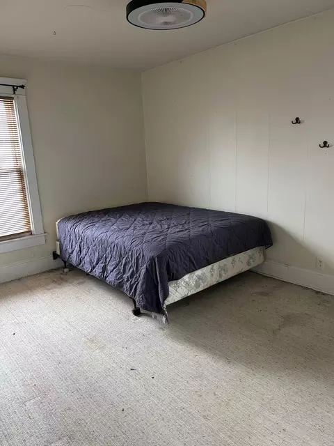 Bedroom - 203 E Jefferson St, Freeport, IL 61032 photo 3 of 6