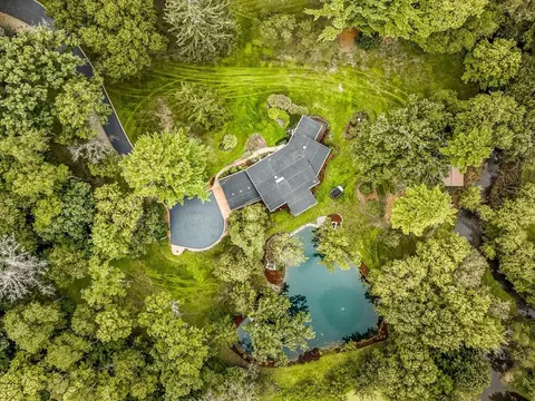 View/Area - 7380 Kinnikinnick Dr, Roscoe, IL 61073 photo 6 of 9