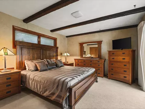 Bedroom - 7380 Kinnikinnick Dr, Roscoe, IL 61073 photo 1 of 8