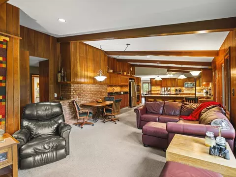 Living - 7380 Kinnikinnick Dr, Roscoe, IL 61073 photo 3 of 4