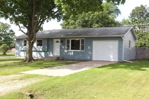 8408 Cameo Dr, Machesney Park, IL 61115