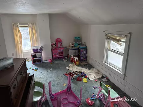 Bedroom - 620 W Ringold St, Freeport, IL 61032 photo 1 of 2