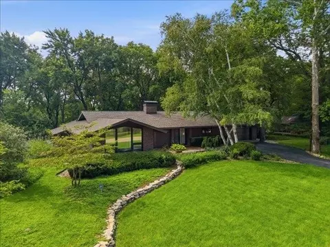 Exterior - 1024 Eustace, Dixon, IL 61021 photo 3 of 8