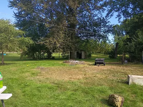 Exterior - 12096 Saunders Rd, Pecatonica, IL 61063 photo 8 of 12
