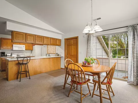 Dining - 5632 Andrews Dr, Roscoe, IL 61073 photo 2 of 2