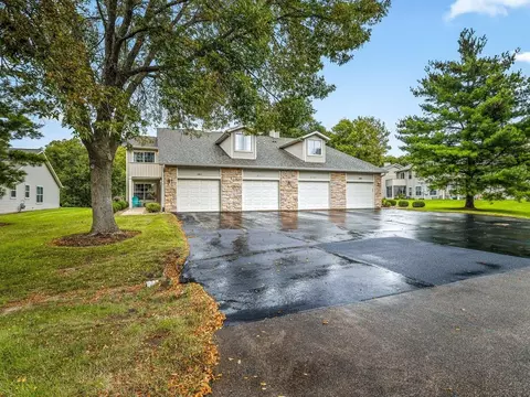 Exterior - 5632 Andrews Dr, Roscoe, IL 61073 photo 2 of 6