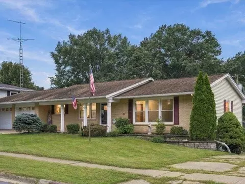 Other - 1113 Beech Dr, Dixon, IL 61021 photo 8 of 9