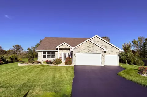 10175 Creek Ridge Trl, Belvidere, IL 61008