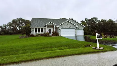 10175 Creek Ridge Trl, Belvidere, IL 61008