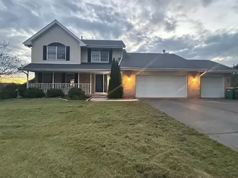 9276 Cheviot Dr, Roscoe, IL 61073