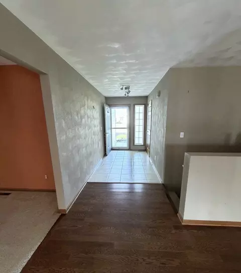 Entry Way - 628 Overture Way, Roscoe, IL 61073 photo 1 of 1