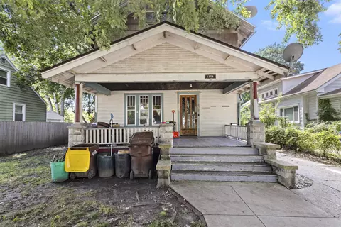 1304 Blaisdell St, Rockford, IL 61101