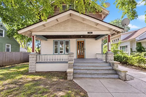 1304 Blaisdell St, Rockford, IL 61101