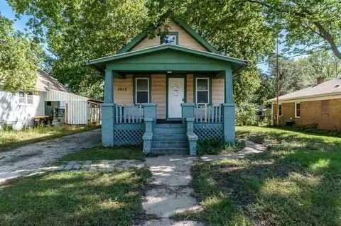 2612 S 6th St, Rockford, IL 61109