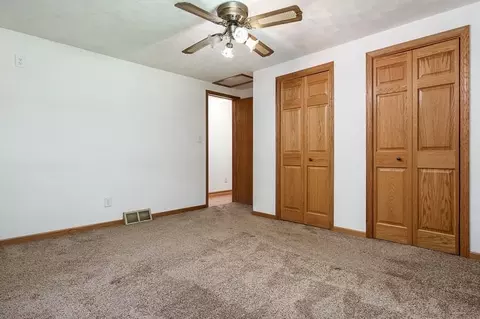 Bedroom - 8731 Elevator Rd, Roscoe, IL 61073 photo 3 of 10